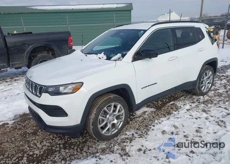 2024 Jeep Compass Latitude Lux Fwd from USA, damaged, VIN 3C4NJDFN4RT104777